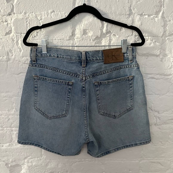 Calvin Klein • Y2K Denim High Rise Shorts - Picture 3 of 4